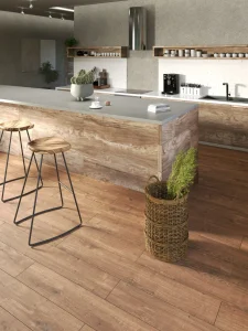 EPL075_Classic_8_32_v4_reg_H2103_O_1469435_Dark_interiour_frontal